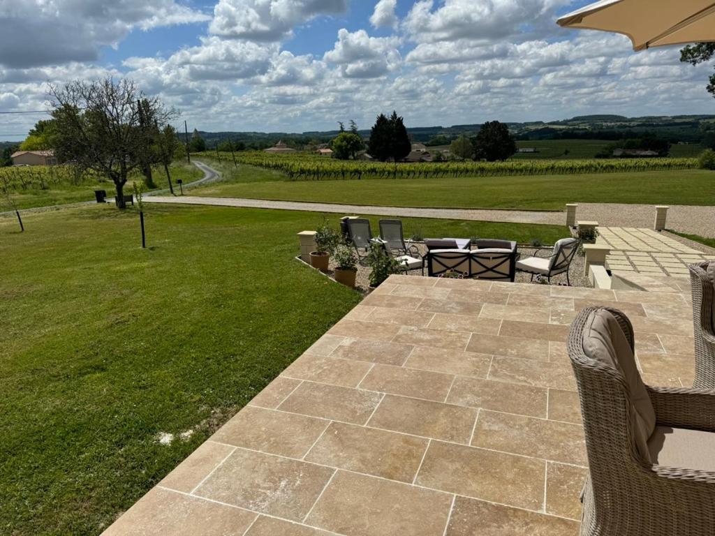 Les Grands Bois Bed & Breakfast Pomport Bagian luar foto
